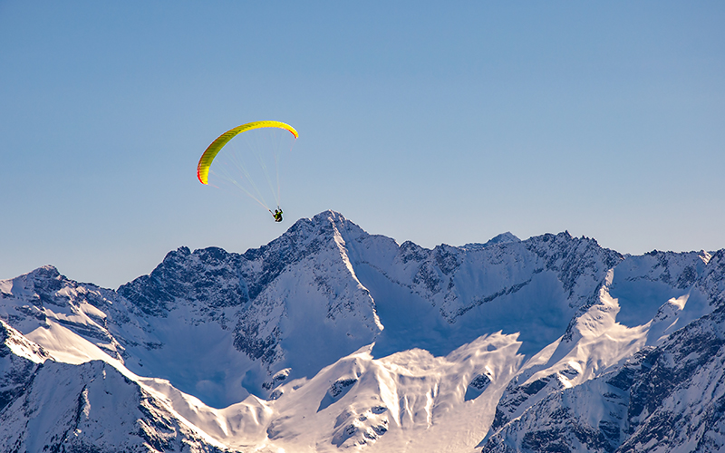 In het Zell am Ziller skigebied kun je naast skiën ook paragliden