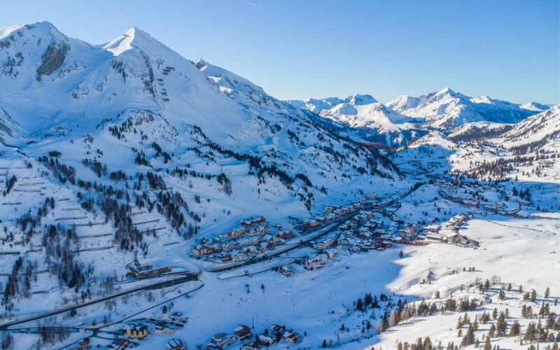 Obertauern Oostenrijk skigebied sneeuwzeker alpen skien dorp