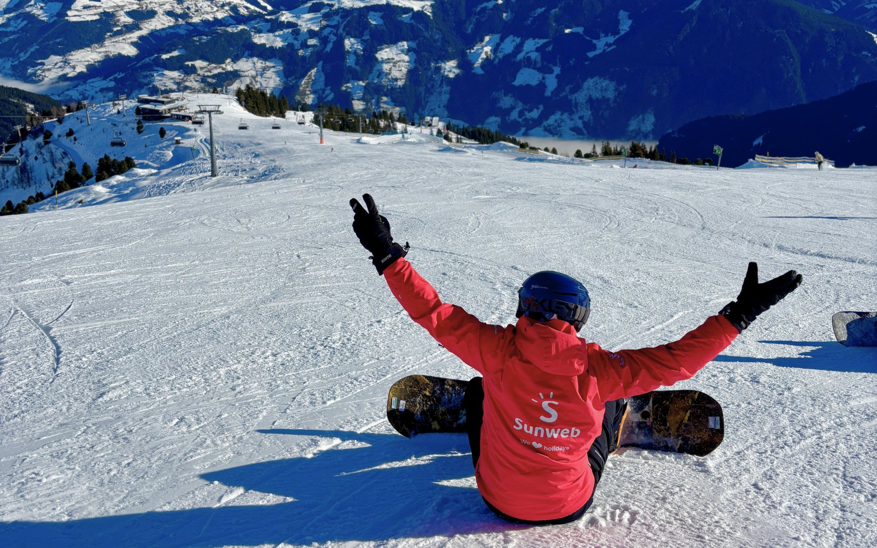 piste schneekar mayrhofen zillertal sneeuw sunweb guide op snowboard